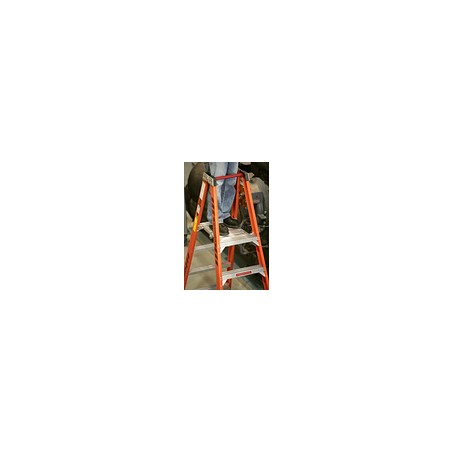 Werner 7404 – 4ft Type IAA Fiberglass Step Ladder (375 lbs Load Capacity)