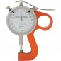 Elcometer 124 Thickness Gauge is used to measure the peak-to-valley height of a surface profile moulded in the Elcometer 122 Tes