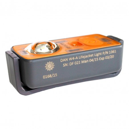 Daniamant W4-A Automatic Alkaline Lifejacket Light