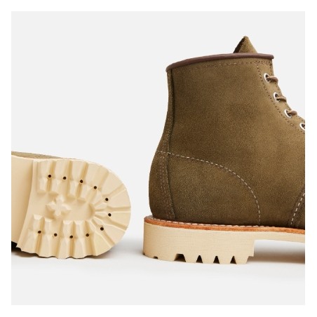 Red Wing 8203 Moc Toe Boot